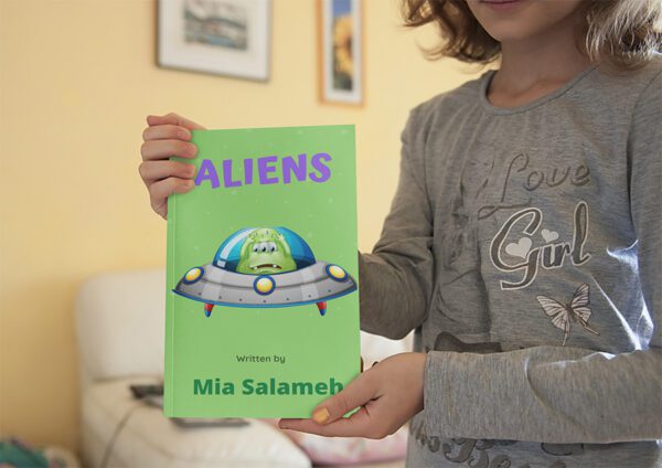 Aliens adventure story book by Mia Salameh downloadable